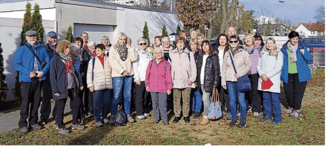 Wanderer in Steinberg unterwegs