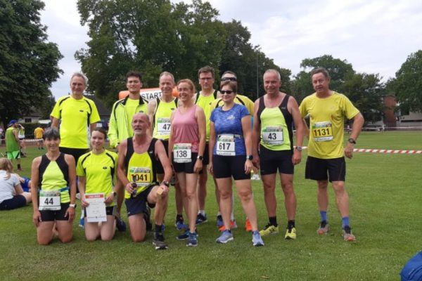 VL_Hausen_Gruppenfoto-1024x473